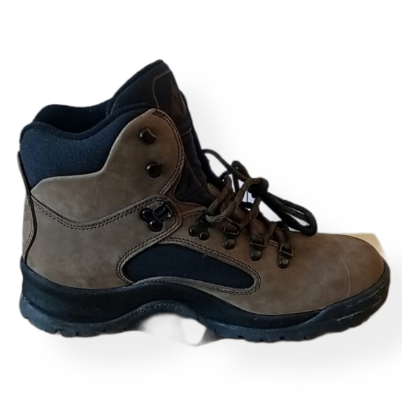 Vasque Other - NWOT Vasque Clarion Men's Boots -
